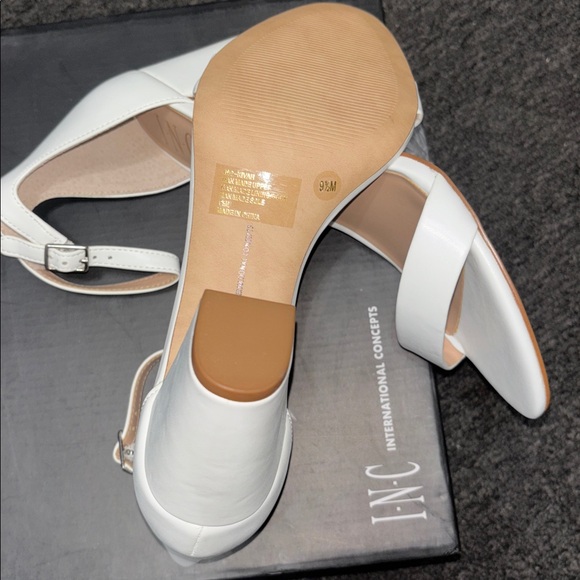 INC International Concepts Women's White Ankle Strap  scuffing on right heel - Picture 5 of 5